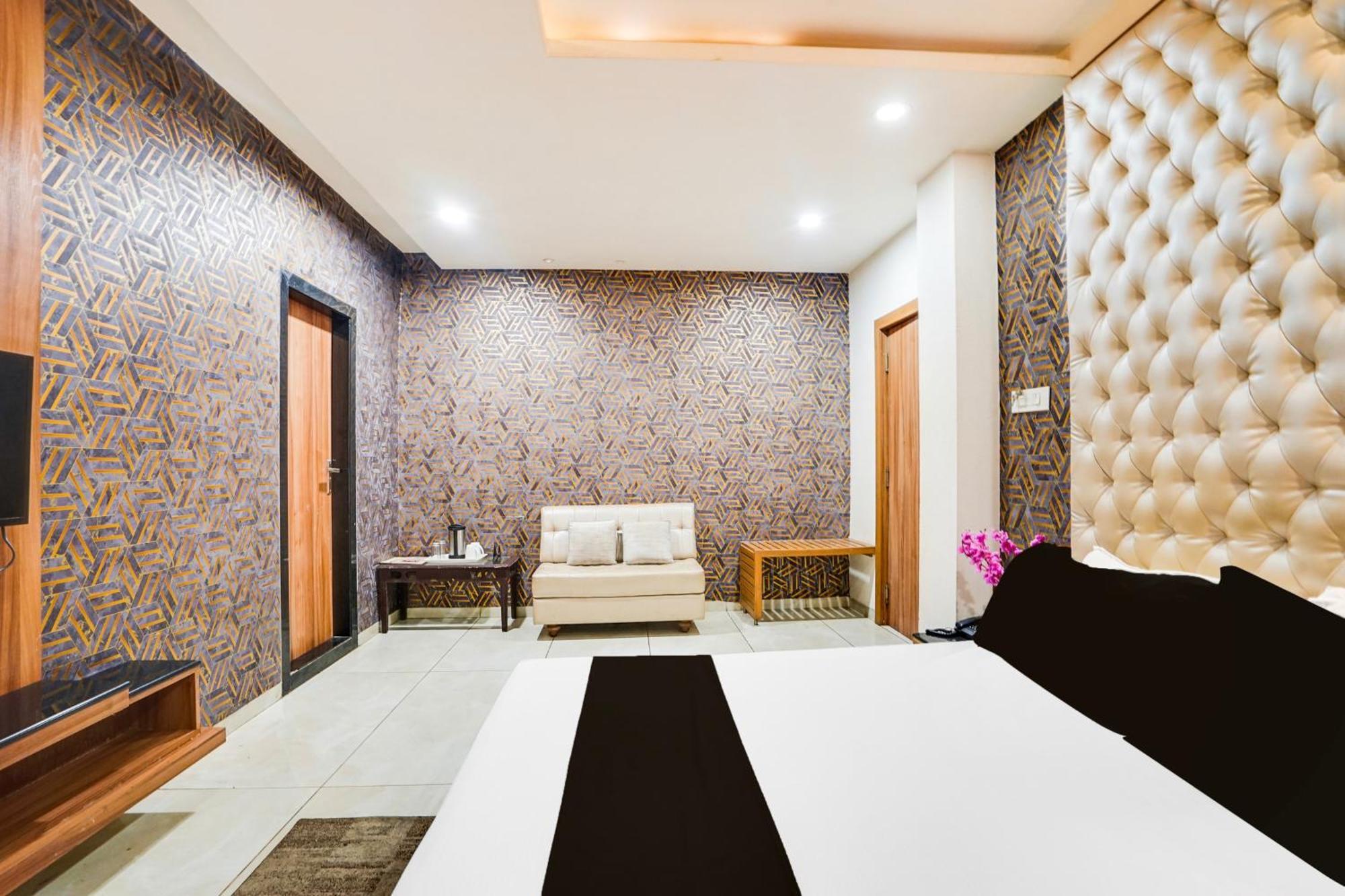 Super Townhouse Jhalawar Road Gumanpura Formerly Rockland Kota  Exteriör bild